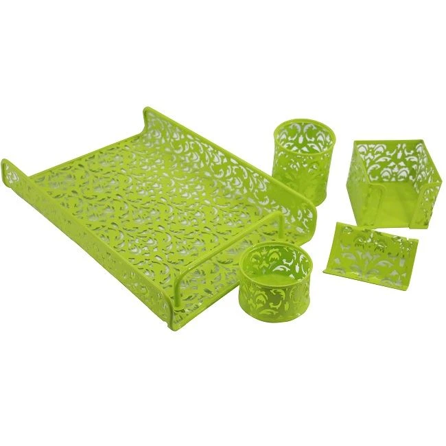 Seturi de accesorii colorate pentru birou
